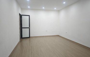 Bán Căn Hộ Tập Thể Nghĩa Tân – Nhà Nhỏ Xinh, Giá Hợp Lý