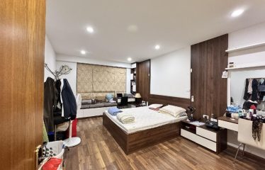 Bán Căn Hộ Chung Cư R1 Goldmark City – 114m2 3 Ngủ 2wc