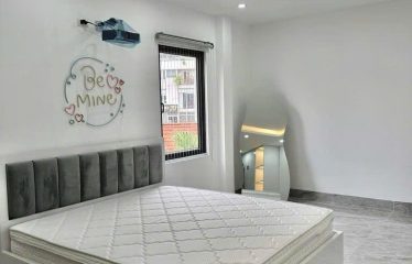 Bán Nhà Hoàng Hoa Thám, Ngọc Hà, Ba Đình – 5 Tầng Thang Máy