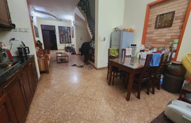 Bán Nhà Hoàng Hoa Thám, Tây Hồ - Ô Tô Vào Nhà Có Thể Thêm Tầng