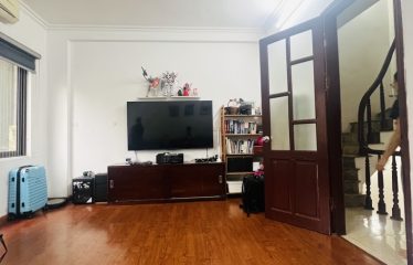 Bán Nhà Võ Chí Công, Nghĩa Đô, Cầu Giấy– 5 Tầng Mặt Tiền 5.3m