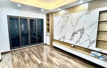 Bán Nhà 6 Tầng Mặt Ngõ – Trung Tâm Cầu Giấy – Ô Tô Vào Nhà