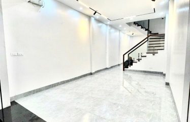 Bán Nhà 6 Tầng Mặt Ngõ – Trung Tâm Cầu Giấy – Ô Tô Vào Nhà