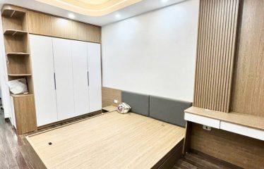 Bán Nhà 6 Tầng Mặt Ngõ – Trung Tâm Cầu Giấy – Ô Tô Vào Nhà