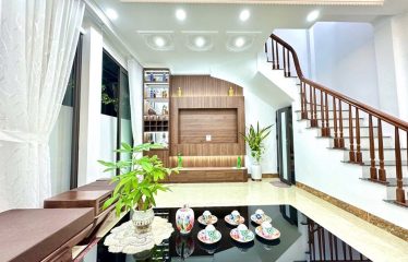 Bán Nhà 6 Tầng Cầu Giấy– Full Nội Thất Cao Cấp, Ô Tô Đỗ Cửa